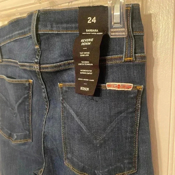 NWT Hudson super skinny Barbara jeans - Picture 4 of 6